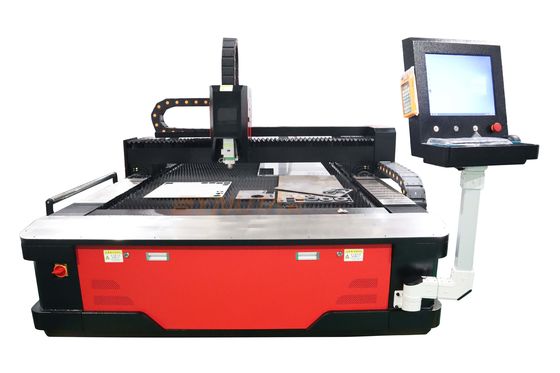 1.5KW / 2KW / 3KW / 4KW / 6KW 1500 * 3000mm Khu vực làm việc Máy cắt laser sợi được điều khiển bởi hệ thống Cypcut
